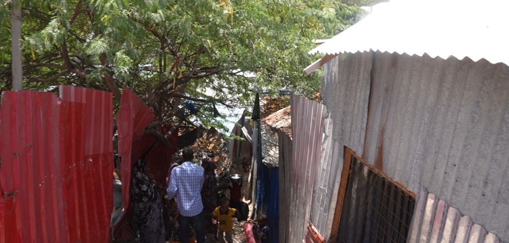 بالصور..أخبار الآن في زيارة للفارين من جحيم زكاوات جماعة الشباب