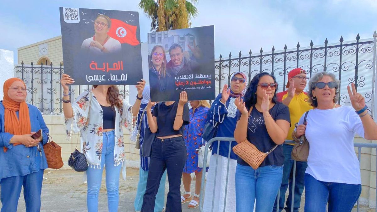 رغم منعها من التصريح للإعلام ومثولها أمام المحكمة.. هذا ما كشفته أشهر معارضة تونسية