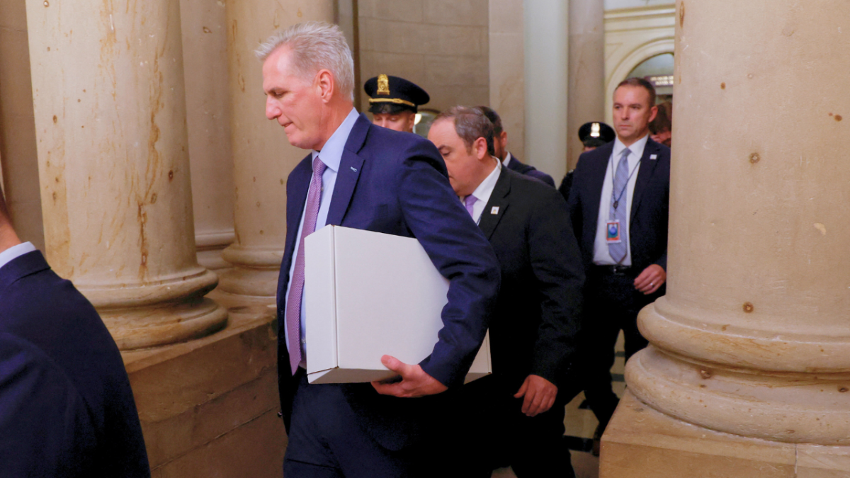 كيف علّق كيفن مكارثي على عزله من رئاسة مجلس النواب الأمريكي؟ 2 كيف علّق كيفن مكارثي على عزله من رئاسة مجلس النواب الأمريكي؟