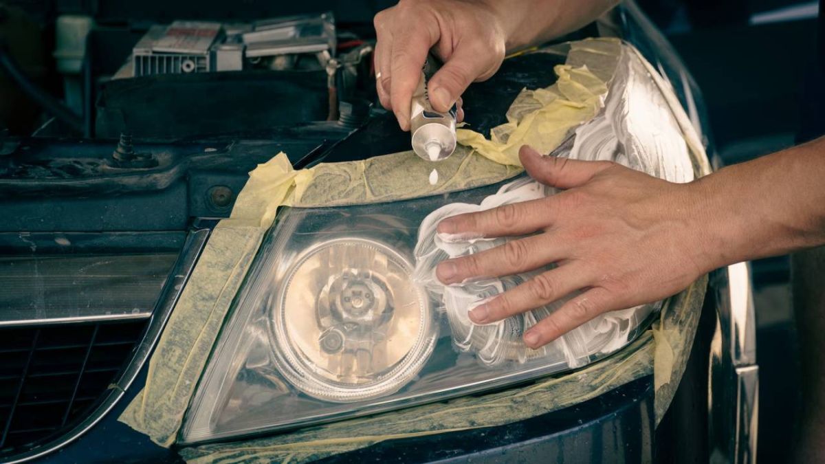 إصلاح الأضواء وتنظيفها 