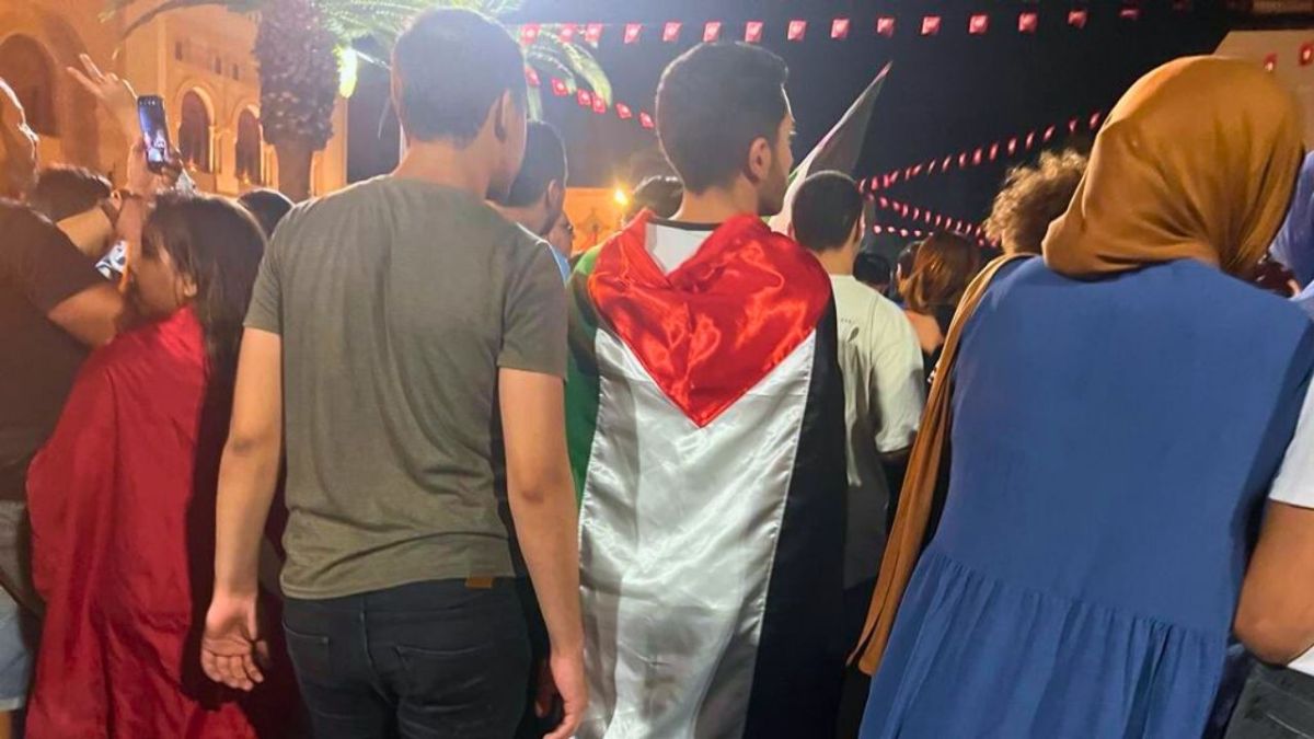 بالصور.. مسيرات ليلية في تونس للتنديد بقصف المستشفى المعمداني في غزة