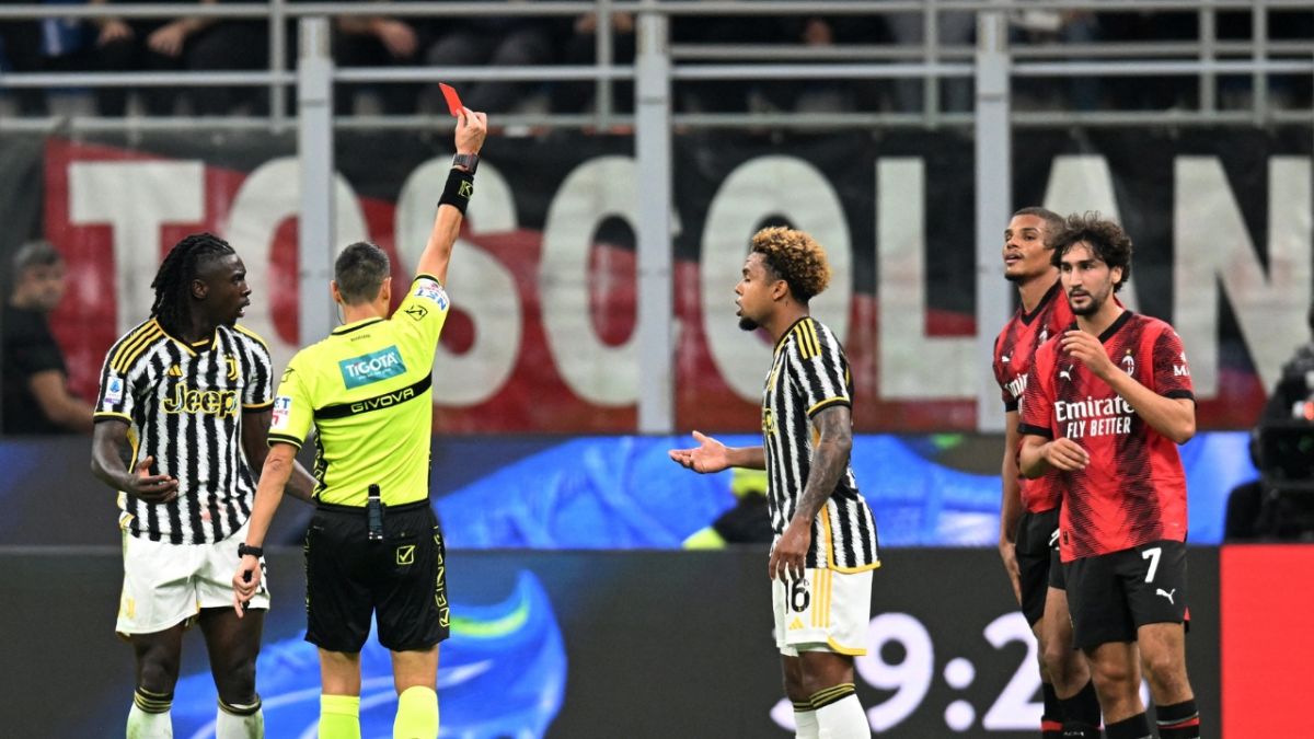 يوفنتوس يعود من ميلانو بوشاح الانتصار.. والصدارة تتأرجح بين ثلاثة فرق 3 يوفنتوس يعود من ميلانو بوشاح الانتصار.. والصدارة تتأرجح بين ثلاثة فرق