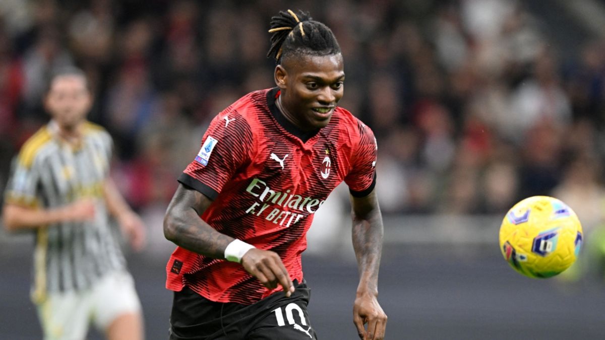 يوفنتوس يعود من ميلانو بوشاح الانتصار.. والصدارة تتأرجح بين ثلاثة فرق 5 يوفنتوس يعود من ميلانو بوشاح الانتصار.. والصدارة تتأرجح بين ثلاثة فرق