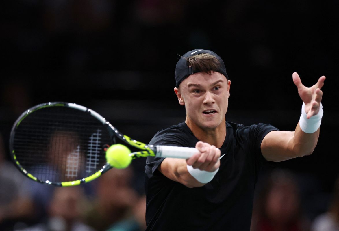 دورة باريس: ديوكوفيتش إلى ربع النهائي وانسحاب سينر