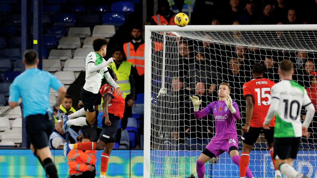 ليفربول يتعثر في الدوري.. هل ابتعد كثيراً عن الصدارة؟