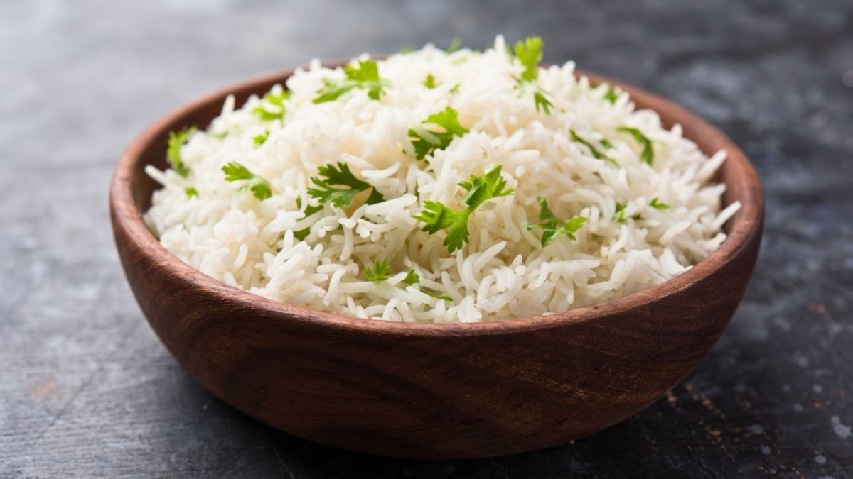 هل يجب عليك غسل الأرز قبل طبخه؟ 1 هل يجب عليك غسل الأرز قبل طبخه؟