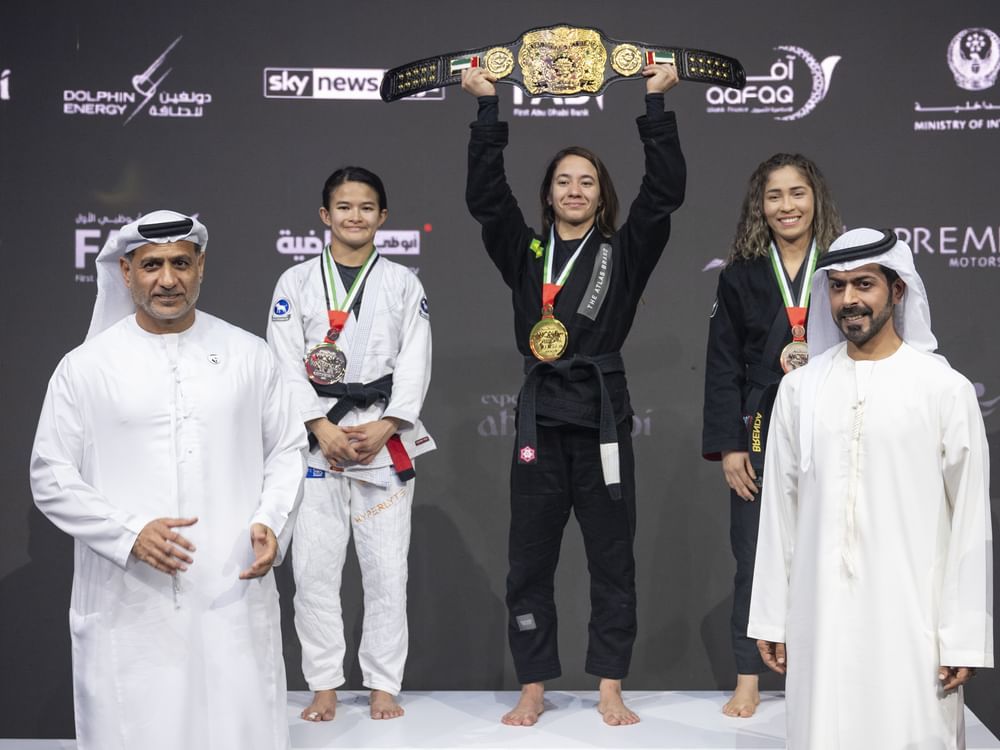 تتويج الفائزين بـ"بطولة أبوظبي العالمية لمحترفي الجوجيتسو"