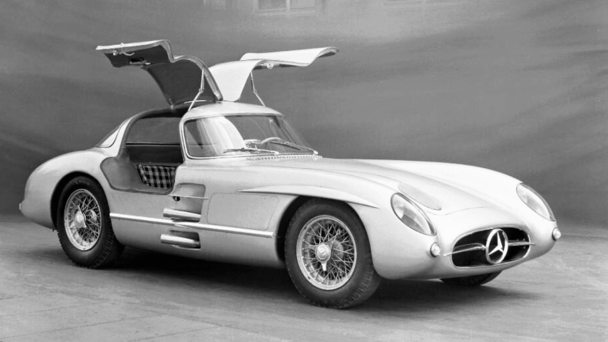 بـ 51 مليون دولار.. فيراري تصبح ثاني أغلى سيارة تباع في المزادات عالميا 3 بـ 51 مليون دولار.. ثاني أغلى سيارة فيراري تباع في المزادات بالعالم