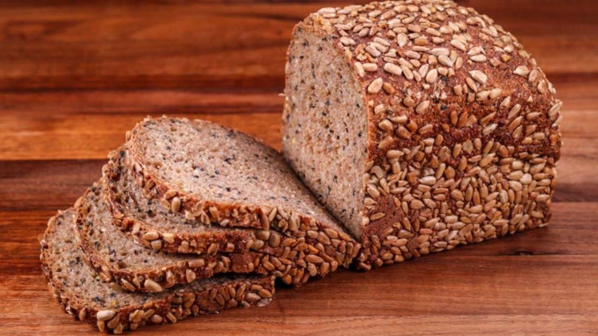 خبز الحبوب الكاملة 