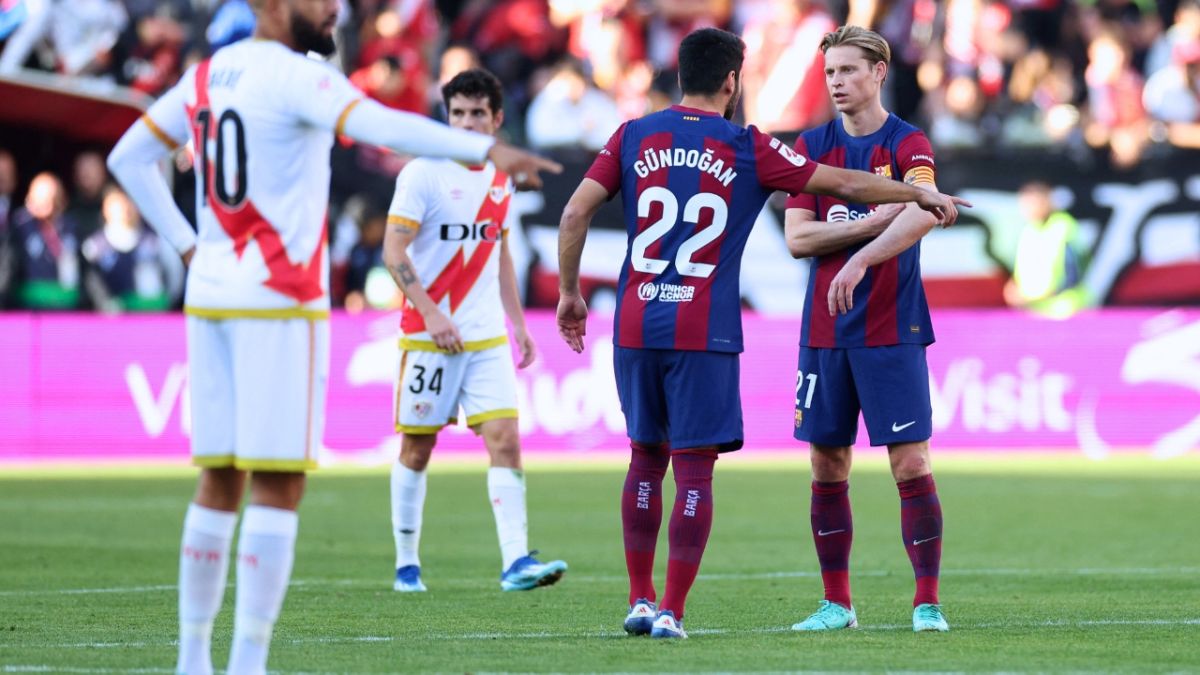 تشافي يواجه معضلة.. تقرير يرصد أبرز المشاكل الفنية في نادي برشلونة