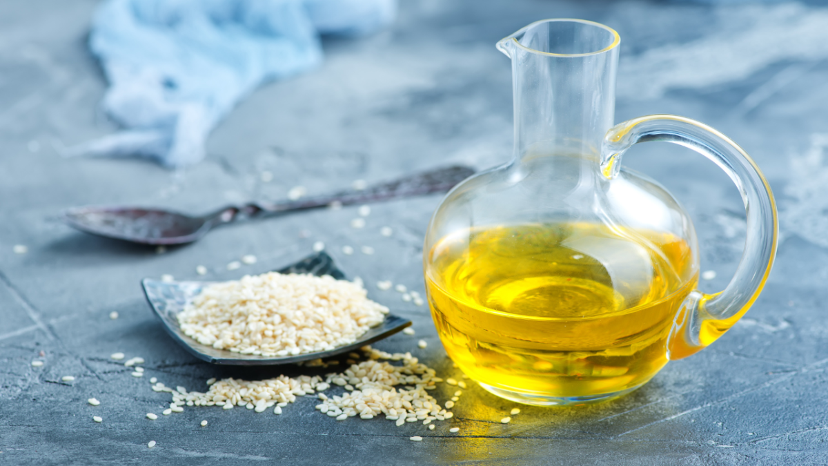 دليلك الشامل إلى أفضل الزيوت التي يمكنك أن تستخدمها في مطبخك
