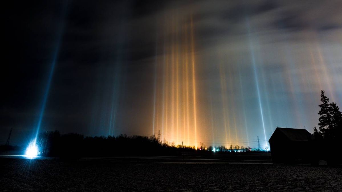 ظاهرة أعمدة الضوء 