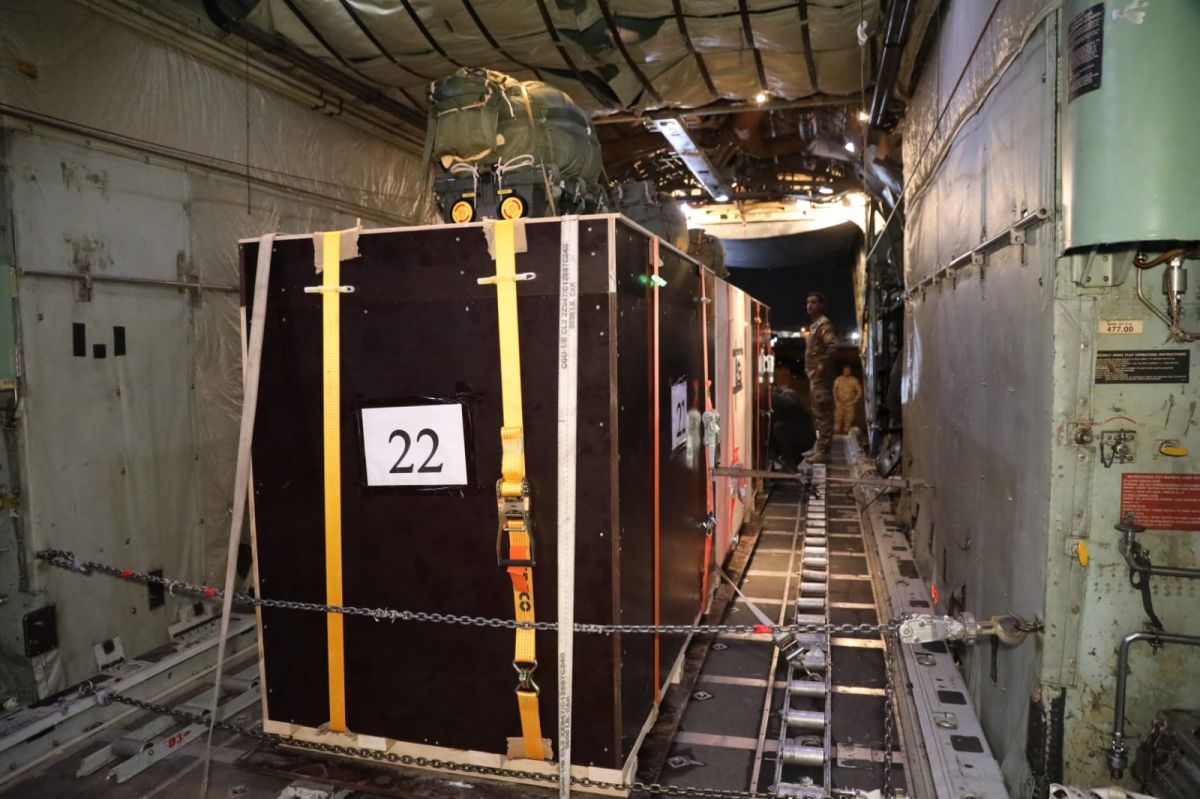 الأردن يعلن إنزال مساعدات جوًا لمحاصرين في كنيسة بشمال غزة (صور)