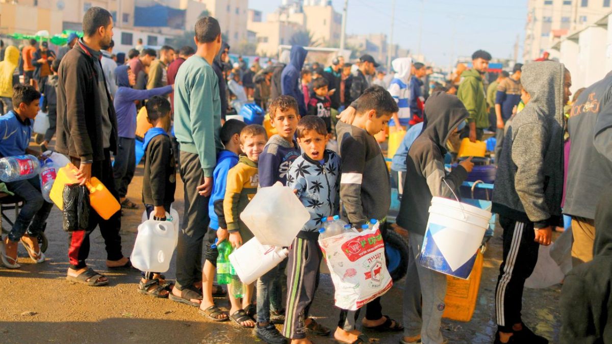 بعد 100 يوم من الحرب.. كيف كافح سكان غزة من أجل البقاء؟