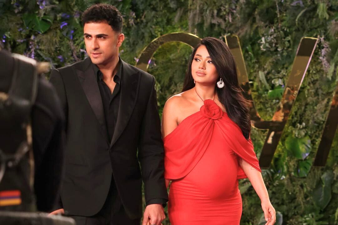 الفساتين الحمراء تطغى على السجادة "الخزامية".. أبرز الإطلالات في Joy Awards 8 الفساتين الحمراء تطغى على السجادة "الخزامية".. أبرز الإطلالات في Joy Awards