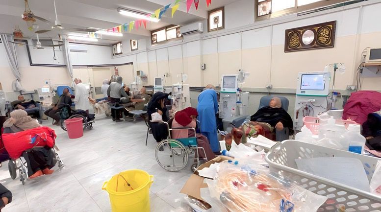 مرضى الكلى في رفح ودير البلح يتمنّون الموت.. أخبار الآن ترصد المعاناة عن قرب