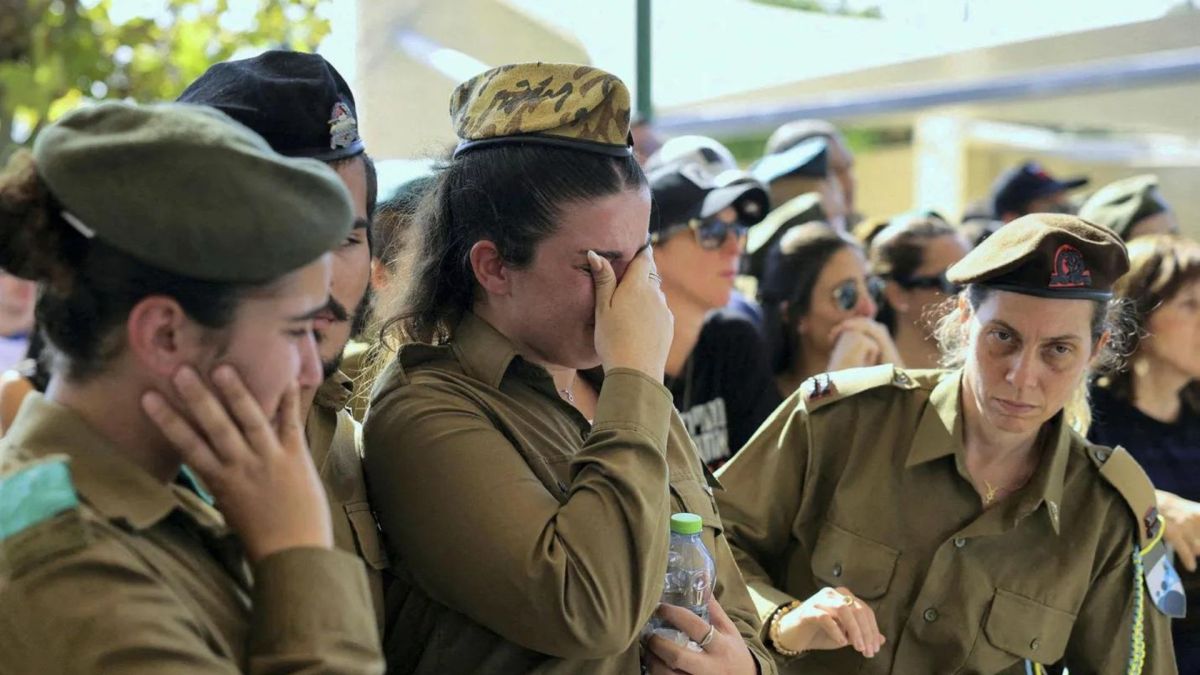 عشرات من المجندات الإسرائيليات يرفضن الخدمة.. والسبب "نوع المهمة" 2 عشرات من المجندات الإسرائيليات يرفضن الخدمة.. والسبب "نوع المهمة"