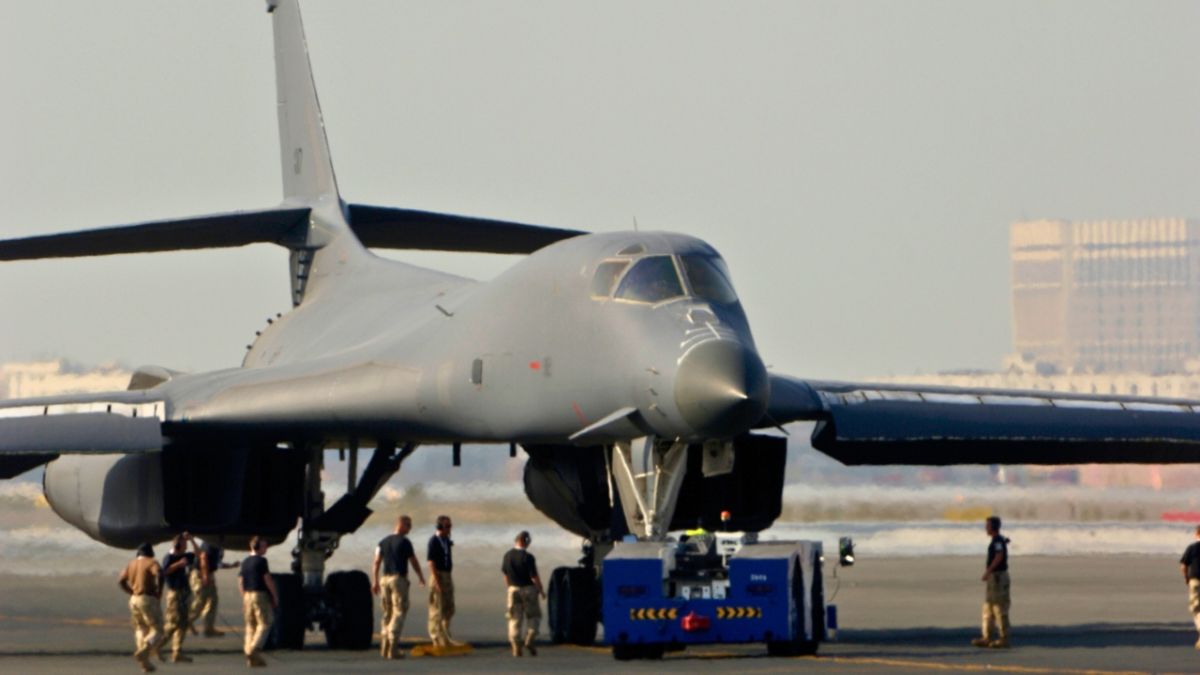 تعرف على "بي1 لانسر" التي استهدفت الميليشيات في العراق وسوريا