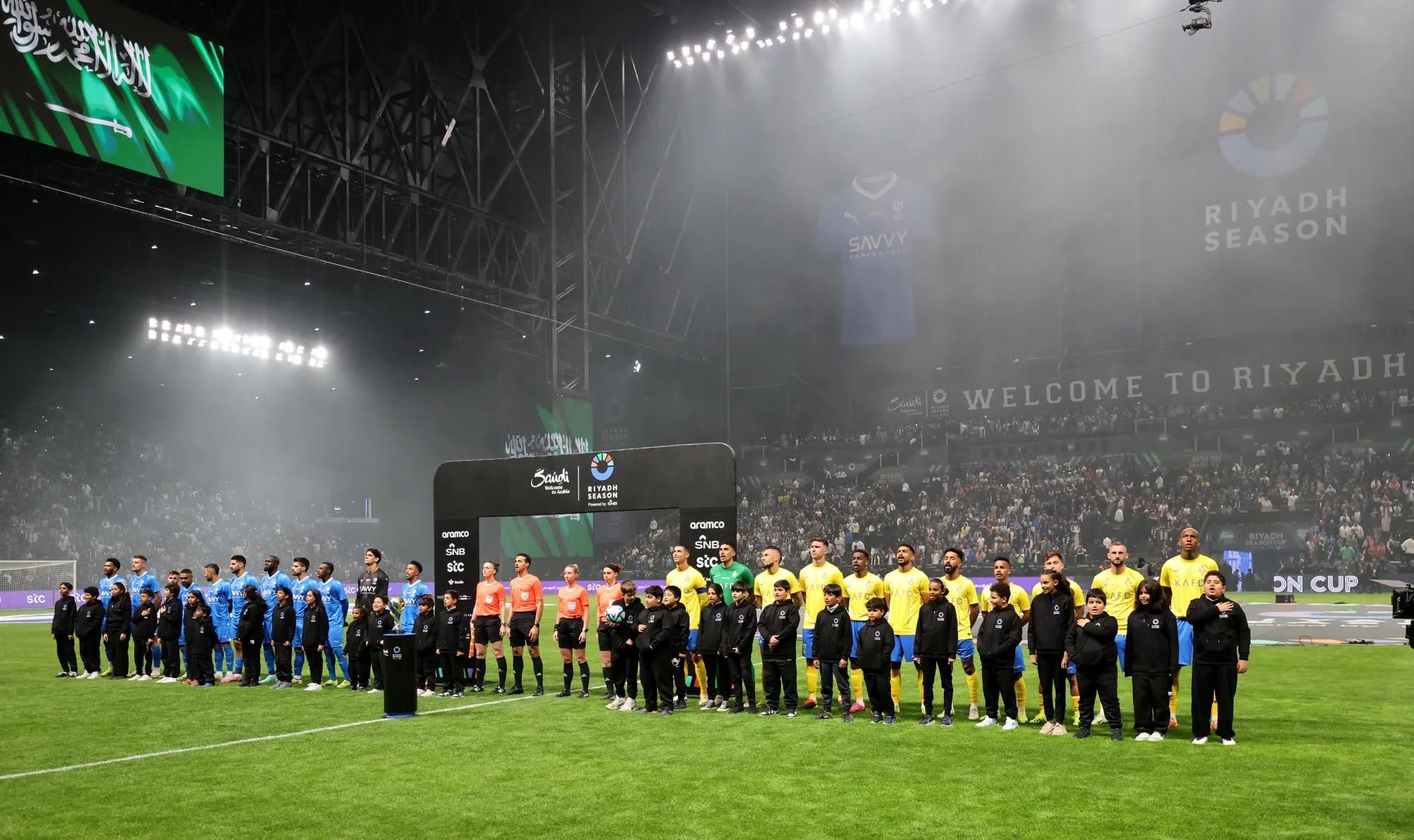 اللقب الأول على ملعبه الجديد.. الهلال يحرز كأس موسم الرياض بفوزه على النصر 2-0