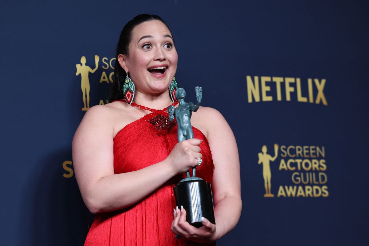 حفل توزيع جوائز SAG لعام 2024: أبرز الإطلالات وأهم الفائزين