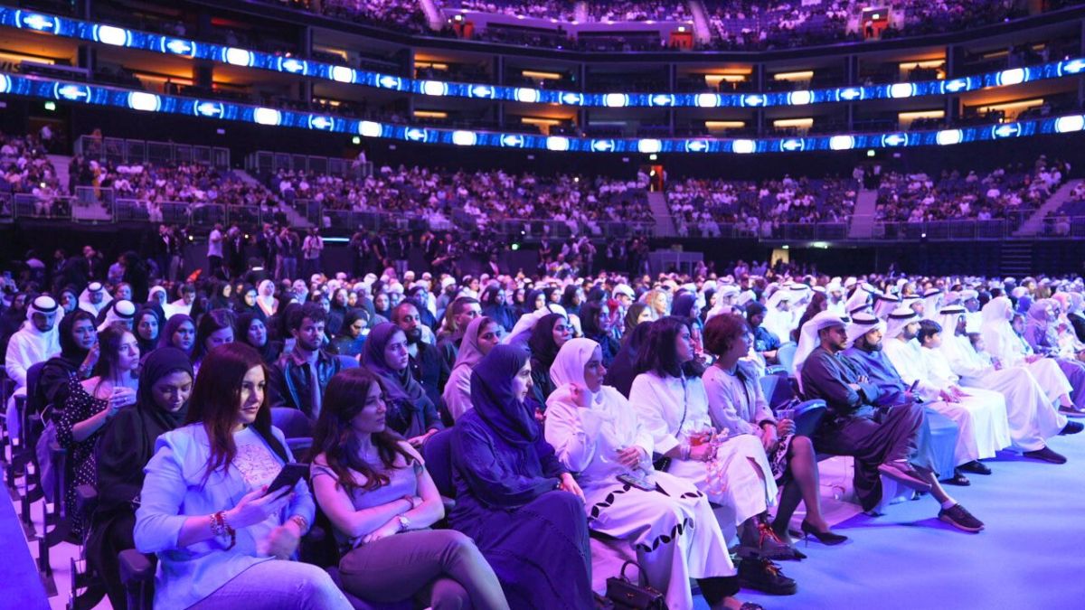 "صناعة للحياة".. دبي تحتفي بـ"صناع الأمل" العرب (صور)