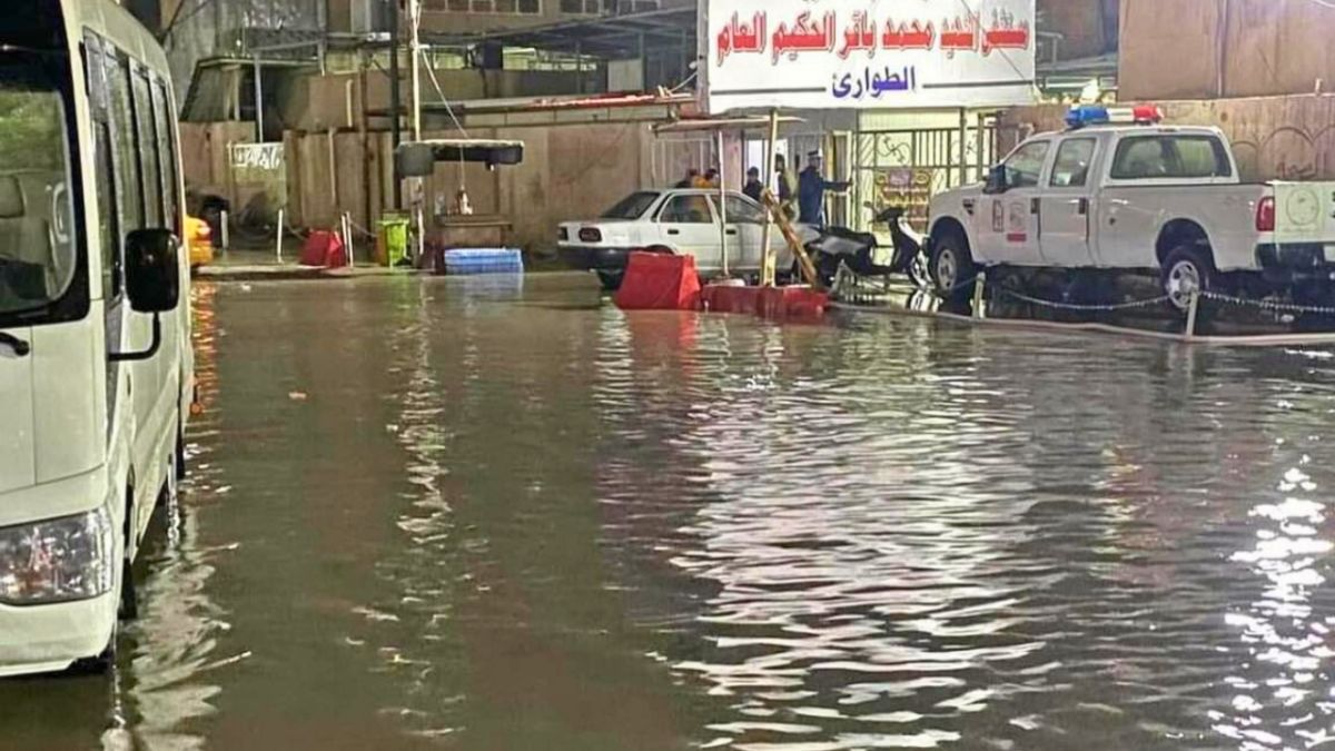 الأمطار تغرق بغداد وصالة المطار وتكشف ضعف البنية التحتية
