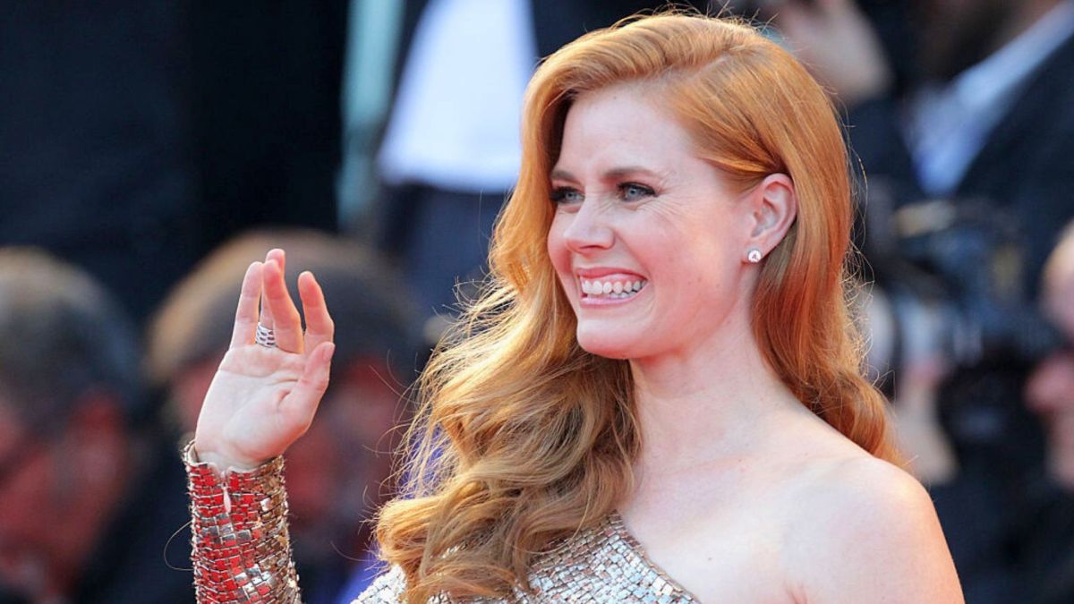 أسرار مشاهير هوليوود.. تعرف على أسوأ وظائفهم قبل النجومية