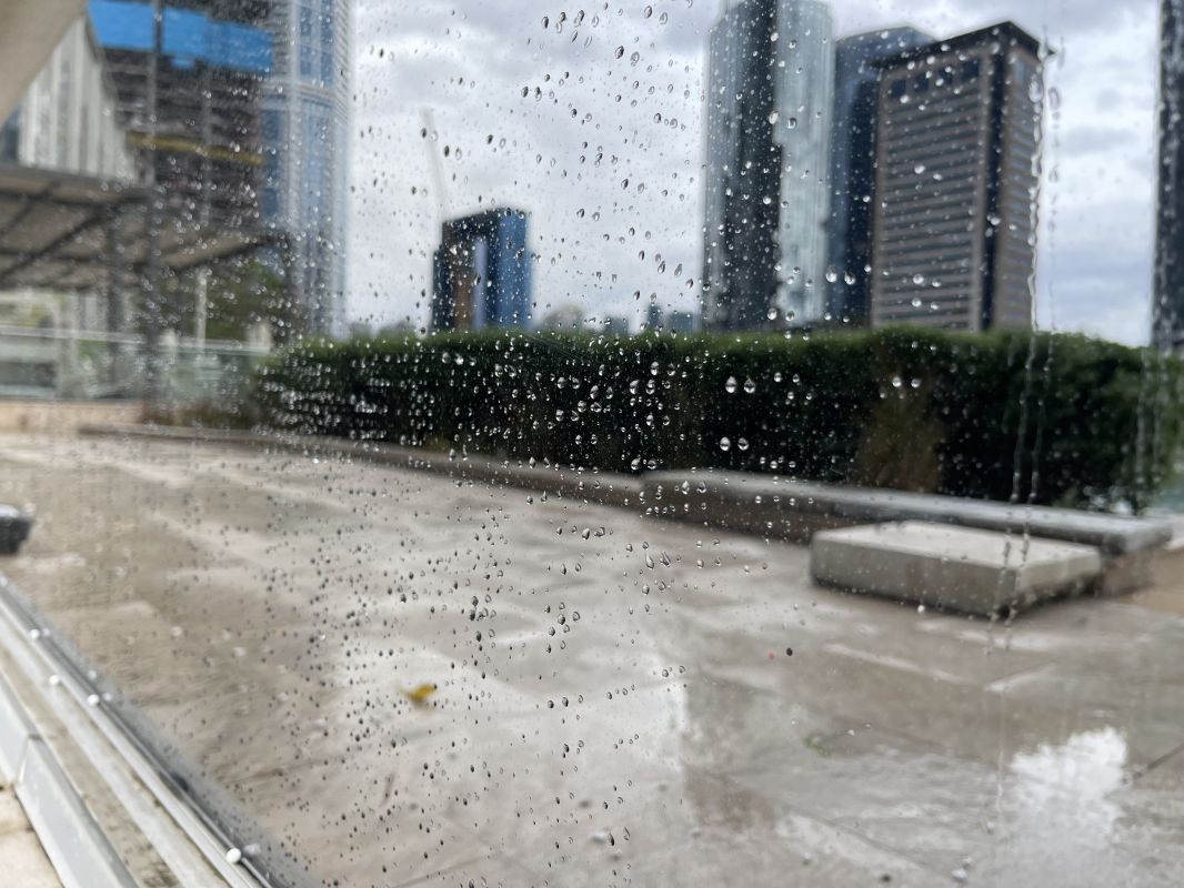 بالصور والفيديو.. هكذا كان المطر في دبي من مكتب أخبار الآن 4 بالصور والفيديو.. هكذا كان المطر في دبي من مكتب أخبار الآن