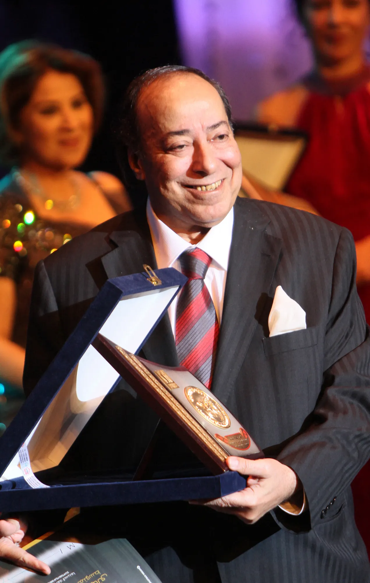 وفاة الفنان المصري القدير صلاح السعدني