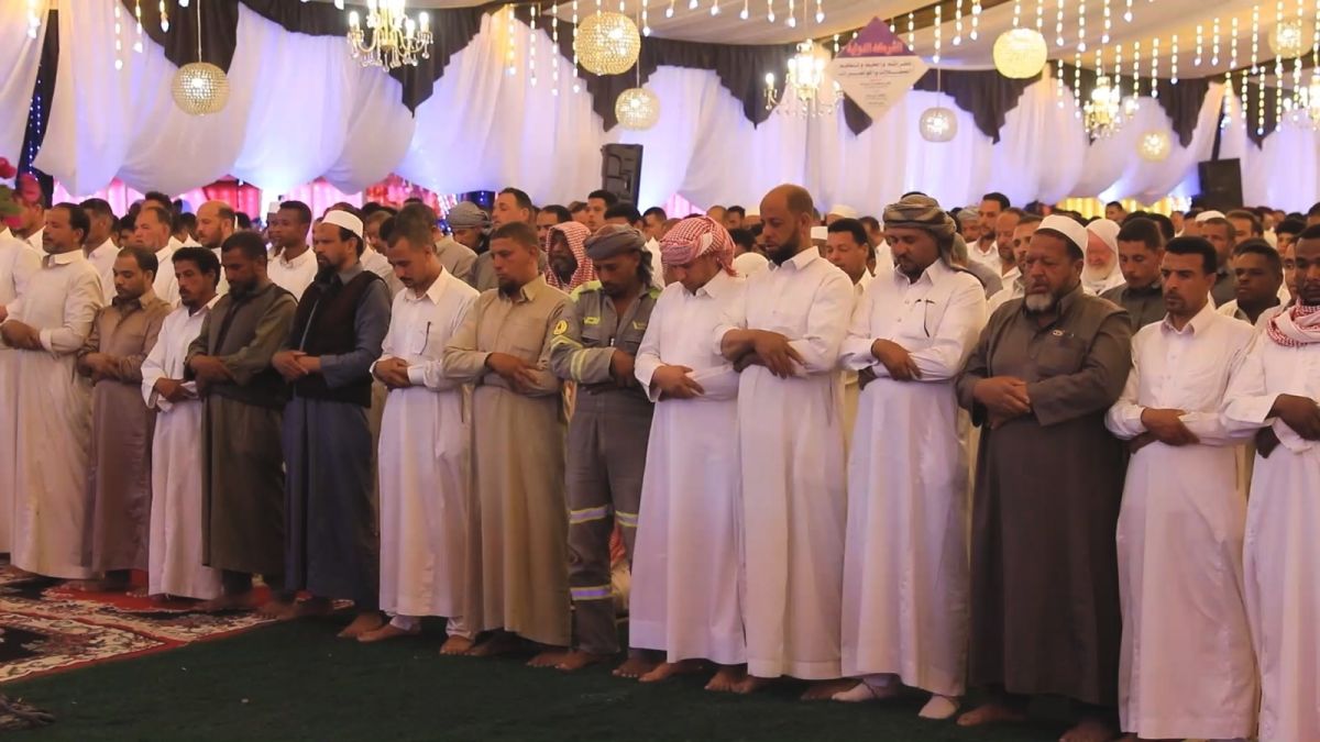 أعروس نيسيوان .. ماذا يحدث في أفراح أهالي سيوة بقلب صحراء مصر؟