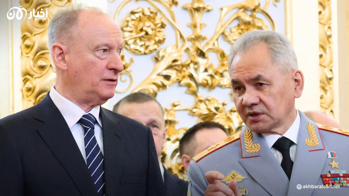 بوتين يقيل وزير الدفاع ويستبدل ذراعه الأيمن.. ماذا في تفاصيل التعديلات المفاجئة؟