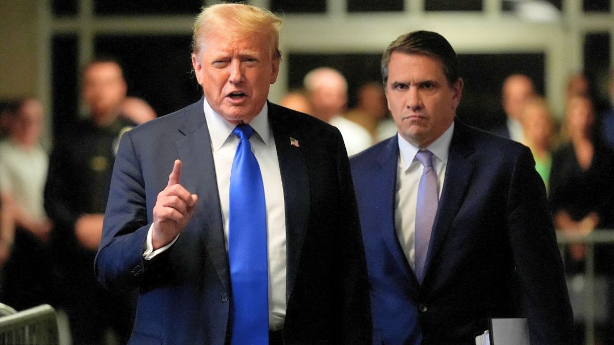 بـ 34 اتهامًا.. دونالد ترامب بات أول رئيس أمريكي يُدان جنائيًا 1 بـ 34 اتهامًا.. دونالد ترامب بات أول رئيس أمريكي يُدان جنائيًا