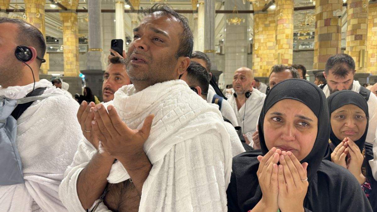 بالصور.. دعاء وتضرع إلى الله.. مناسك الحج تبدأ الجمعة 2 بالصور.. دعاء وتضرع إلى الله.. مناسك الحج تبدأ الجمعة