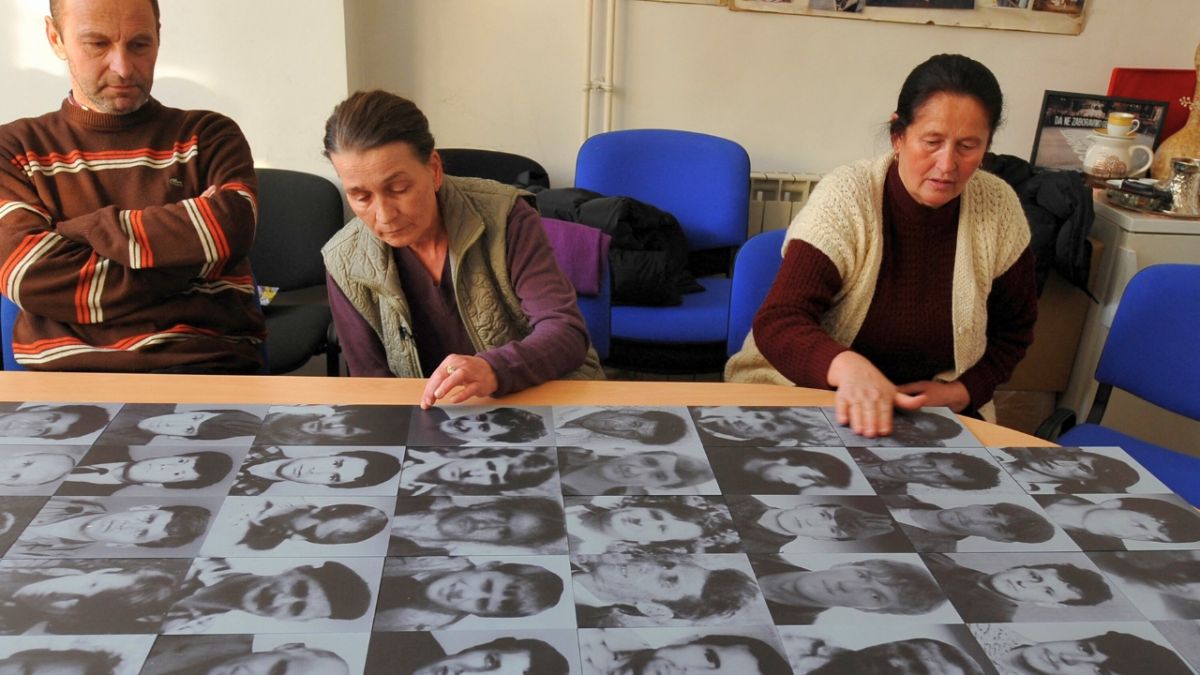 ذكرى مذبحة سربرنيتسا.. حين قتل آلاف المسلمين خلال أيام قليلة في البوسنة 2 ذكرى مذبحة سربرنيتسا.. حين قتل آلاف المسلمين خلال أيام قليلة في البوسنة