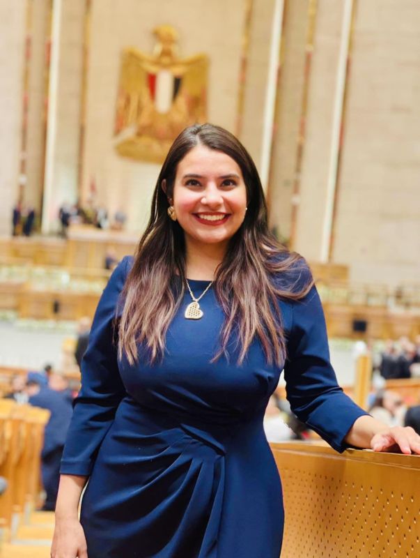 من هي الملهمة سحر البزار؟.. من فتاة بـ "تجارة" عين شمس إلى هارفارد وقمم برلمانات العالم