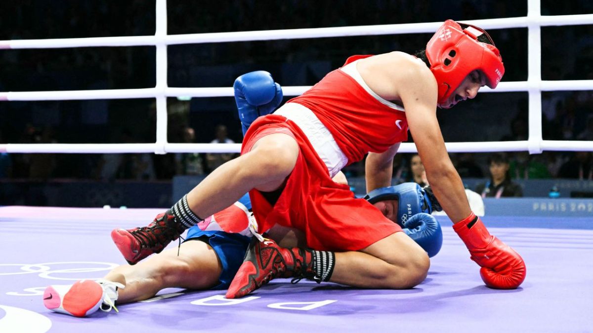 بعد عاصفة من الجدل.. الملاكمة الجزائرية إيمان خليف تضمن أول ميدالية للجزائر