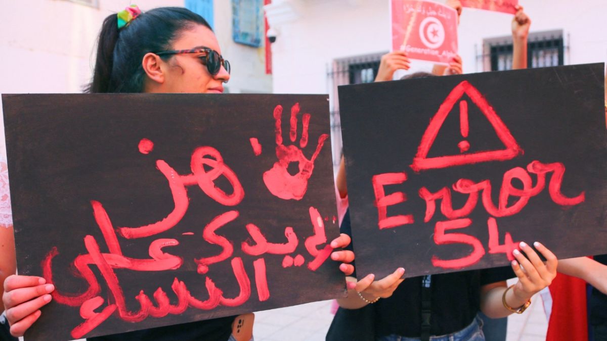 دعوات تطالب قيس سعيد بالإفراج عن نساء معتقلات سبق وأن انتقدنه