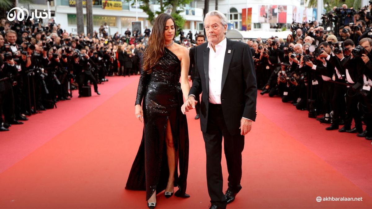 بعد وفاته عن 88 عامًا.. إليك أبرز التواريخ في حياة الممثل الفرنسي آلان ديلون