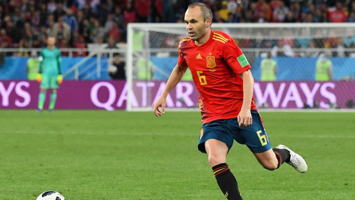 بعد سنوات من التألق.. الرسام إنييستا يعلق فرشاته