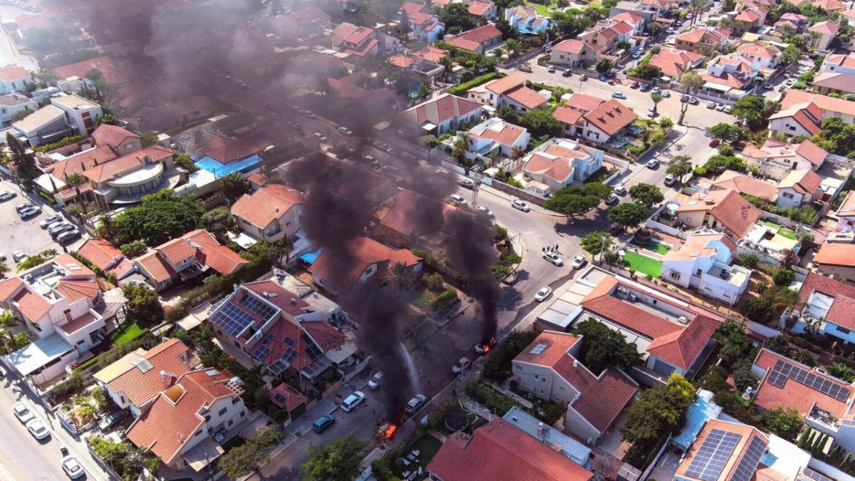 "الارتباط الخفي".. وثائق سرية تكشف لأول مرة علاقة إيران وحزب الله بهجوم 7 أكتوبر