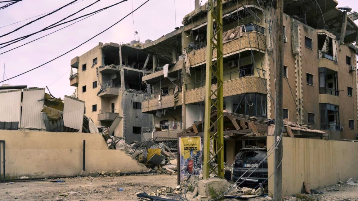 "لم تعد آمنة".. هكذا بدت مدينة صور اللبنانية كما يراها سكانها