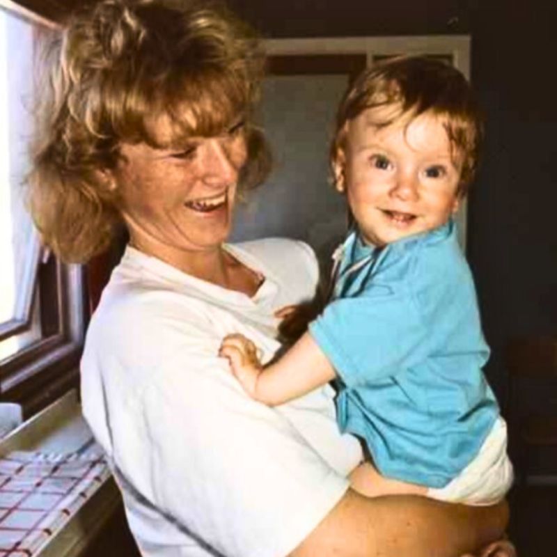 من شخص انعزالي غير قادر على الحركة إلى بطل محبوب في لعبة World of warcraft