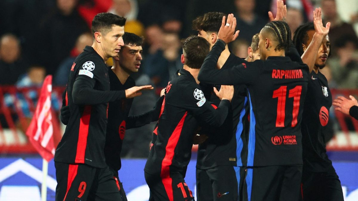 برشلونة يضرب النجم الأحمر الصربي بخماسية.. وإصابة خطيرة لكوبارسي