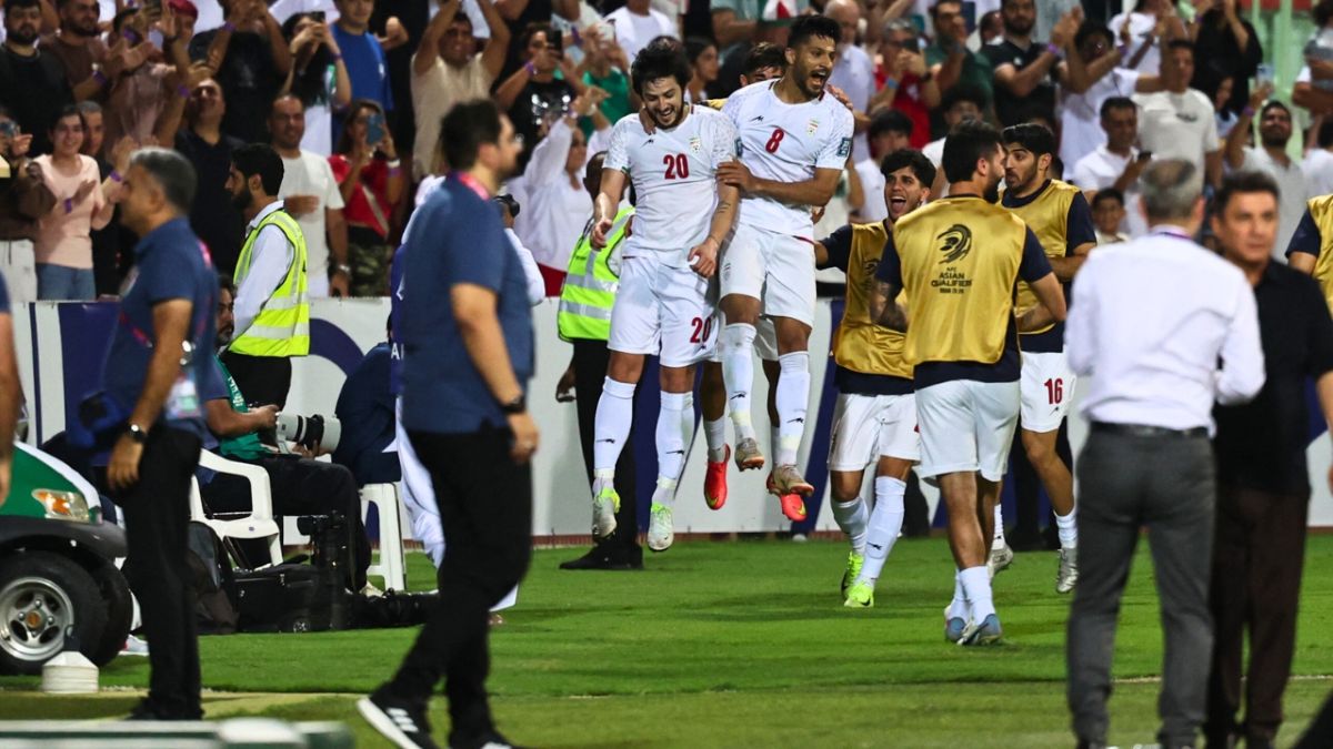 تصفيات كأس العالم.. مباريات مثيرة للعرب أبرزها العراق والأردن