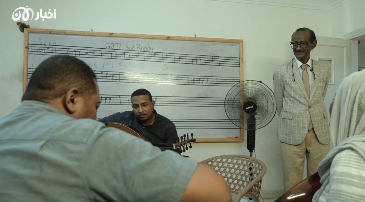 علي الزين .. من رماد الحرب في السودان إلى عزف الأمل في القاهرة