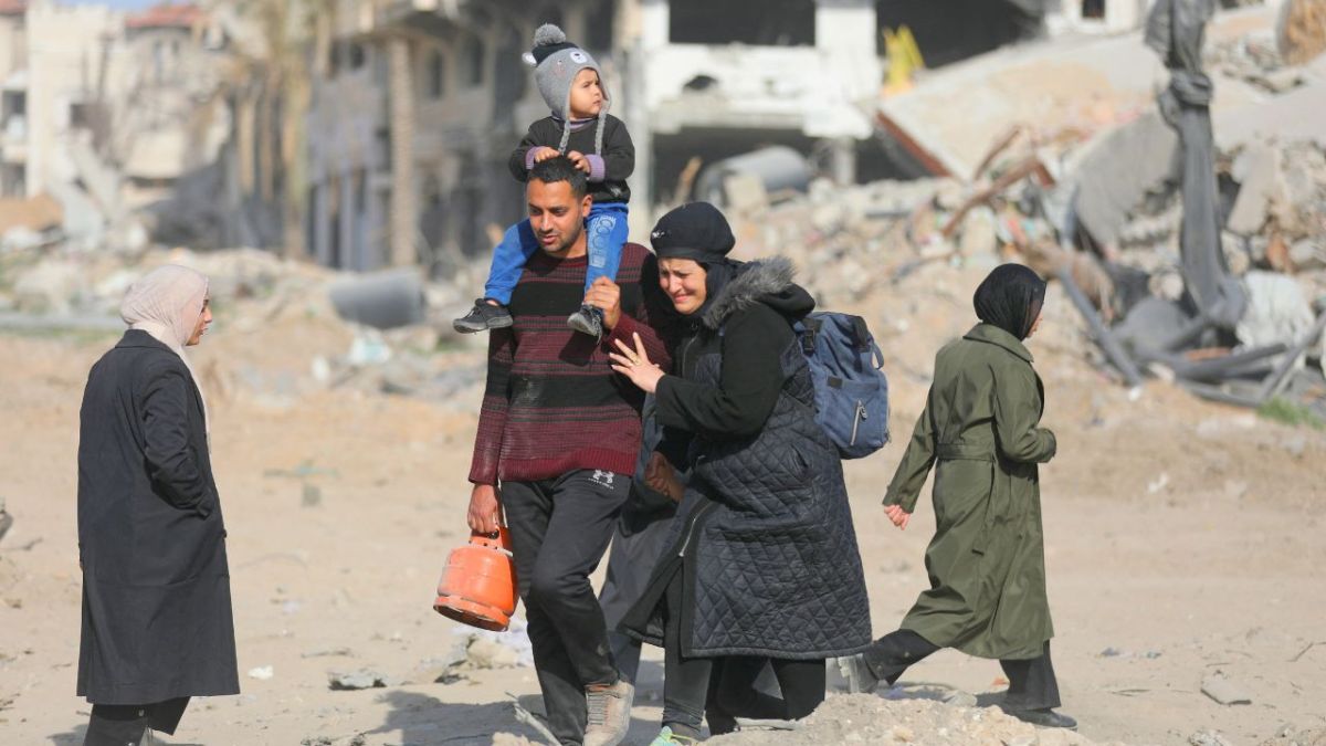 أمل جديد في غزة: فرحة عارمة بوقف إطلاق النار وعودة النازحين إلى ديارهم