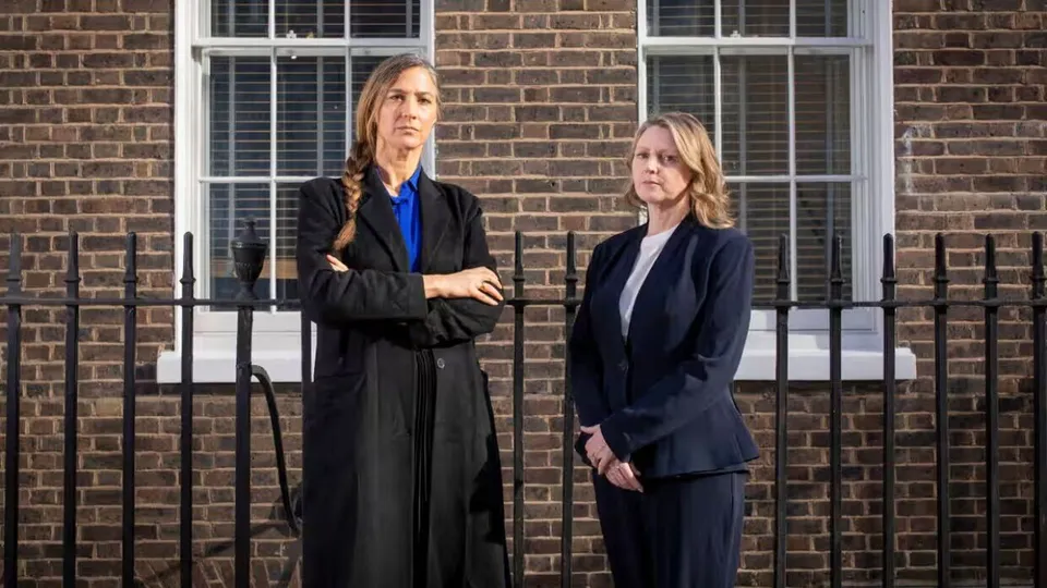 اختراقات وتهديدات بالقتل والاغتصاب.. كيف تستهدف الصين فريق الدفاع عن جيمي لاي؟ 2 اختراقات وتهديدات بالقتل والاغتصاب.. كيف تستهدف الصين فريق الدفاع عن جيمي لاي؟